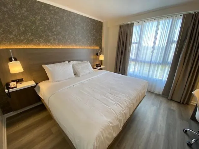 Garden Inn & Suites - Jfk New York
